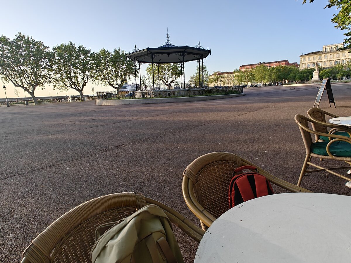 Blogueur corse partageant ses photos prises en pleine nature